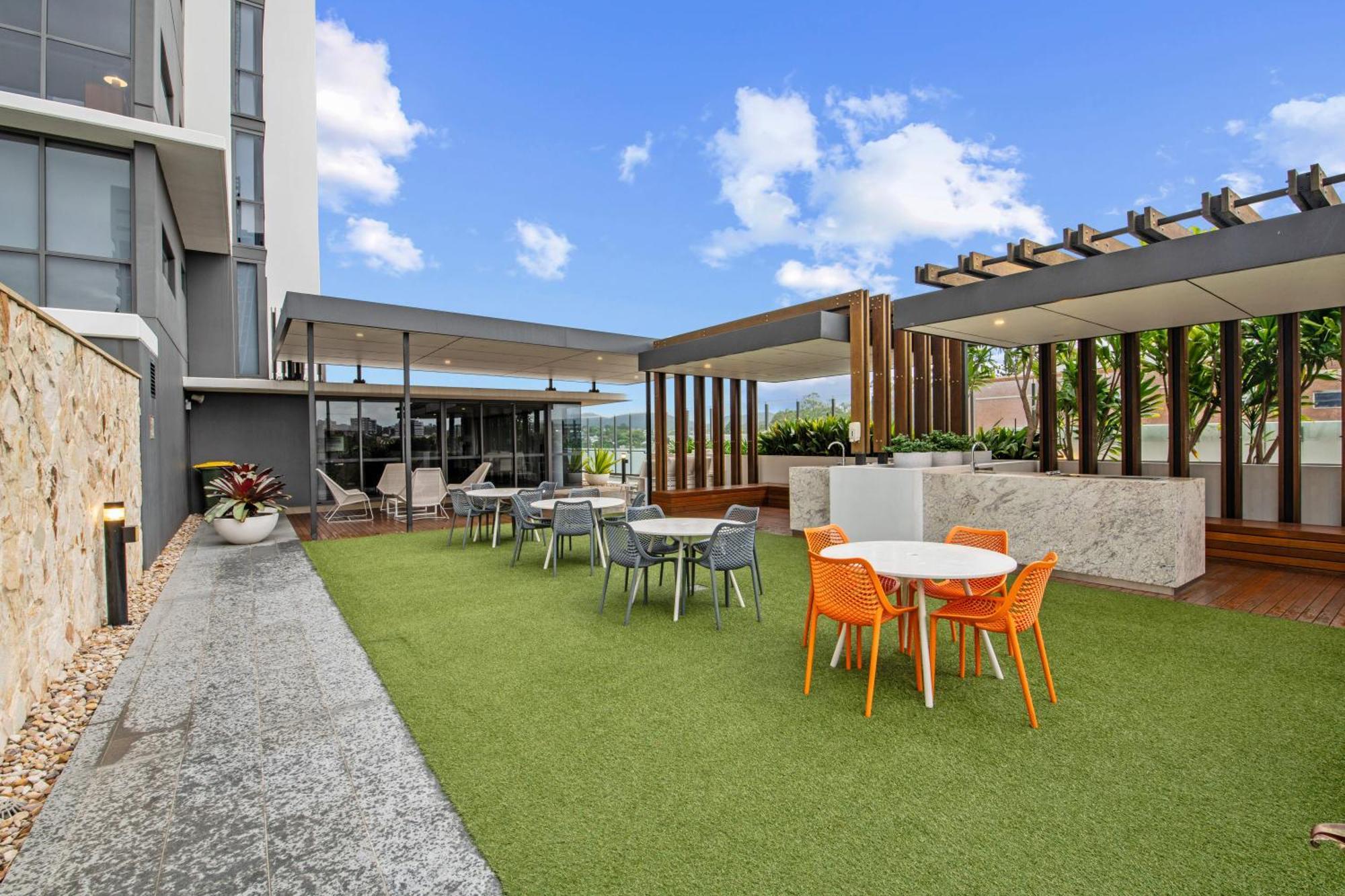 Hearty Milton Apartments Brisbane Bagian luar foto