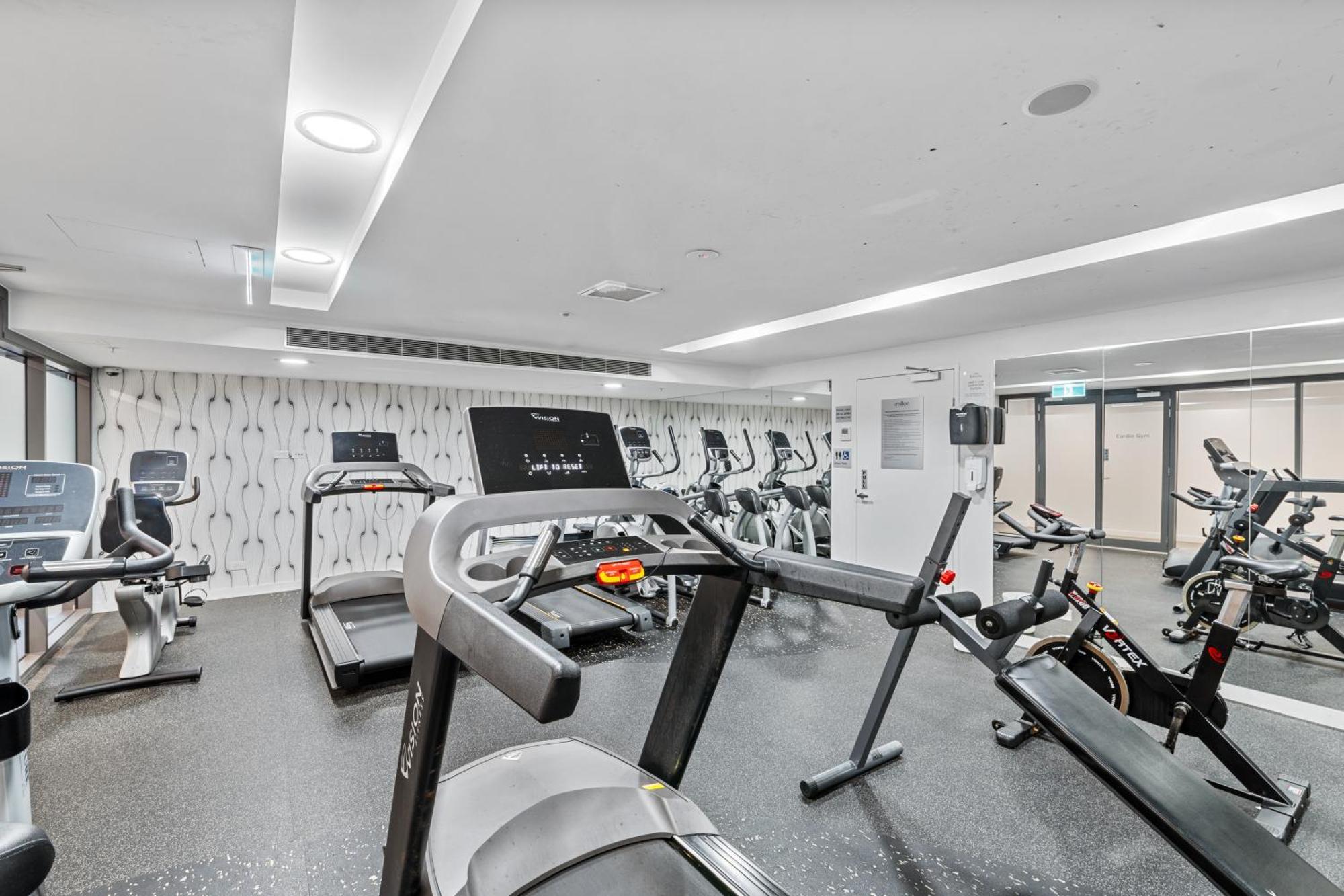 Hearty Milton Apartments Brisbane Bagian luar foto