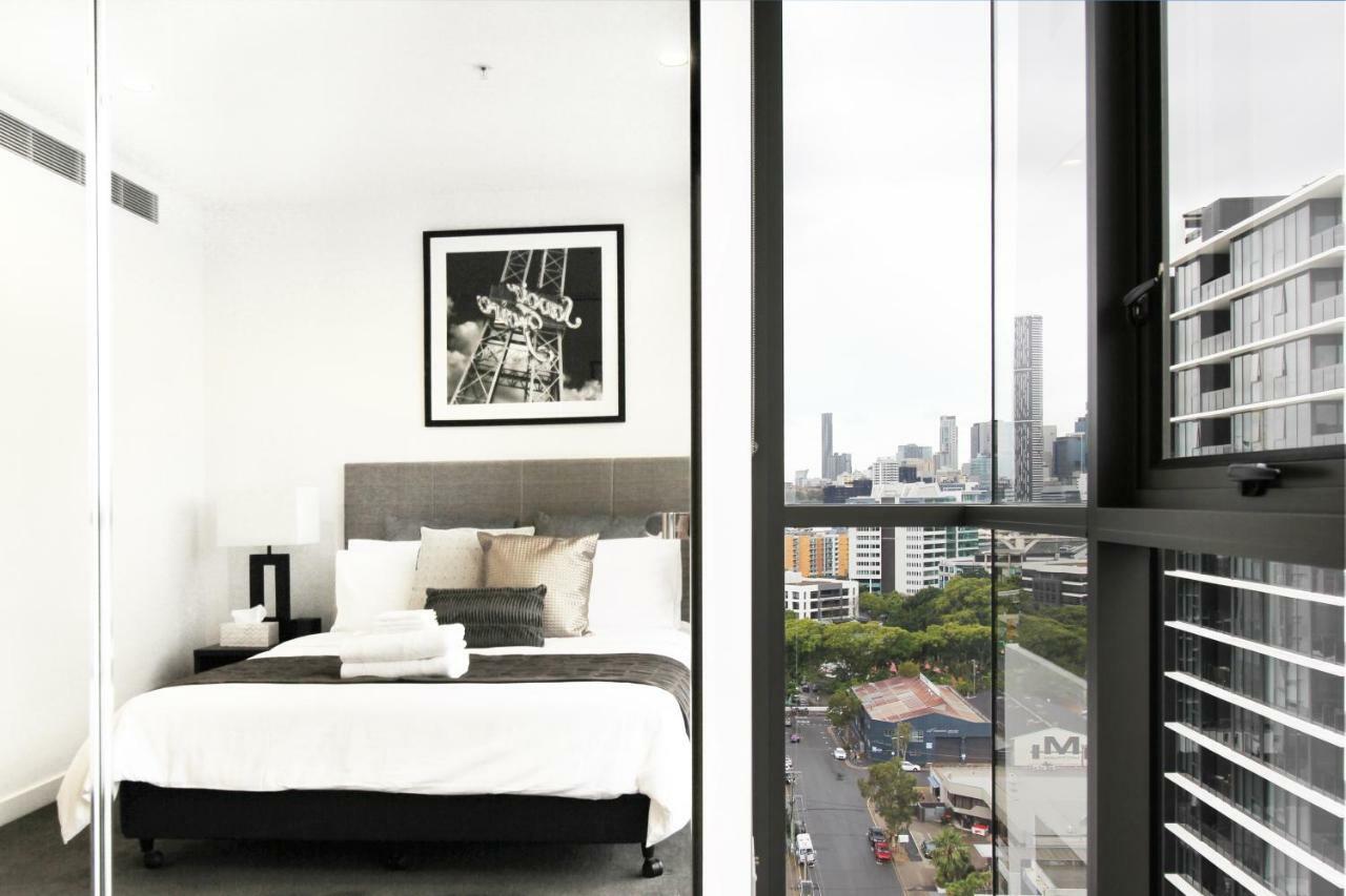 Hearty Milton Apartments Brisbane Bagian luar foto